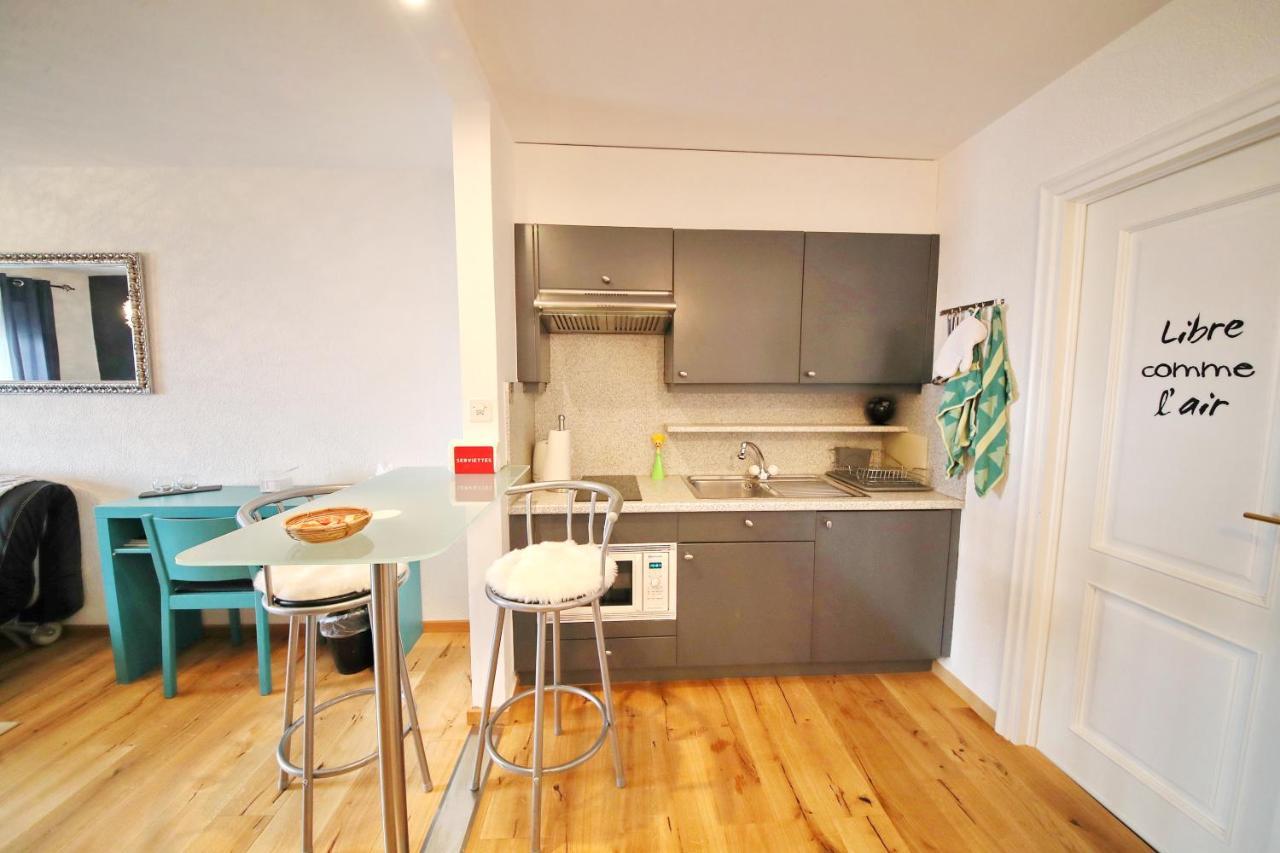 וואי Corseaux Beach Rooms-Riviera Beach Apartments מראה חיצוני תמונה